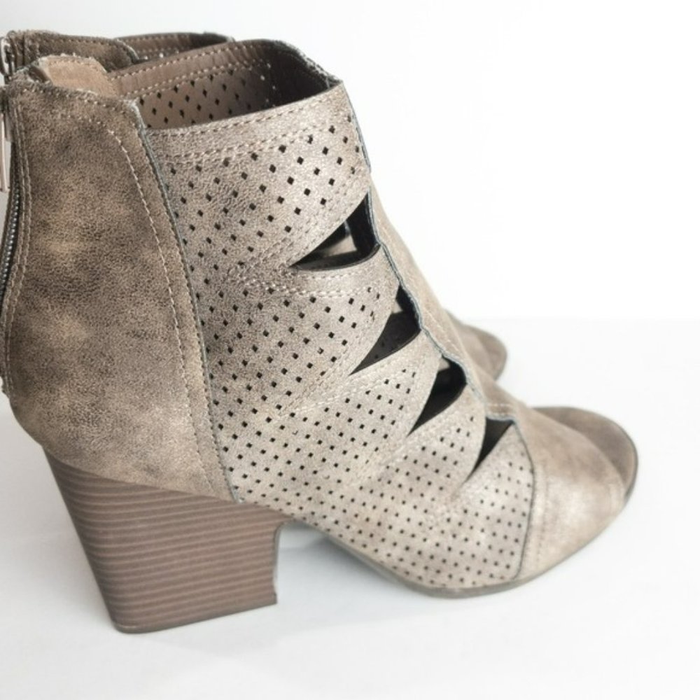 Maurices Cut Out Peep Toe Booties -12 - Picture 5 of 5